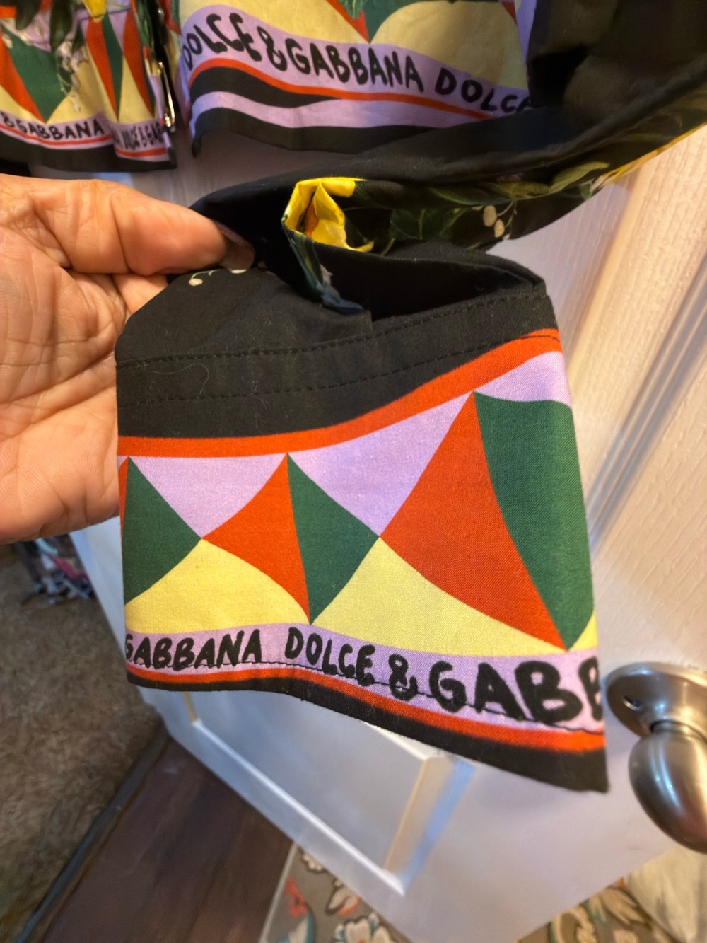 Dolce & Gabbana Black Floral Jacket with Rabbit Motif and Colorful Trim - Picture 7 of 7